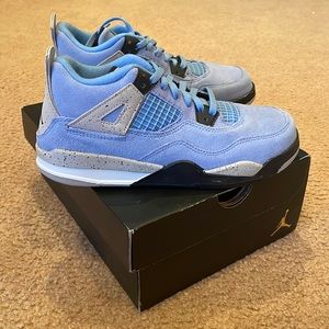 Air Jordan 4 Retro PS ‘University Blue’ size: US 2.5Y Unisex